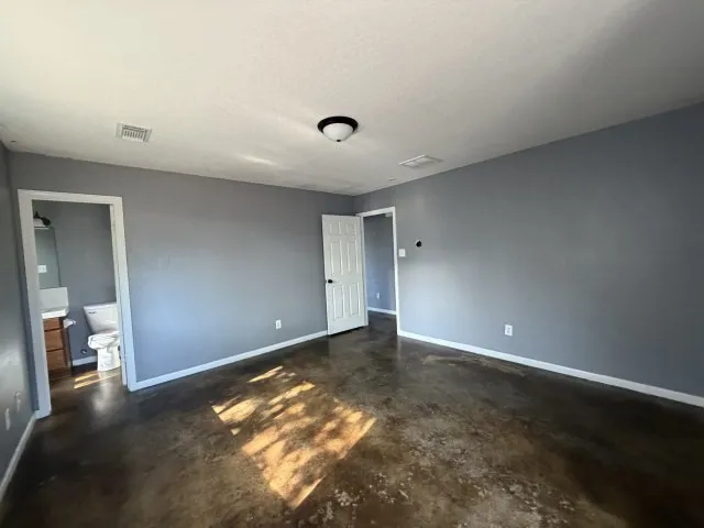 207 S Creek Street Fredericksburg, TX 78624