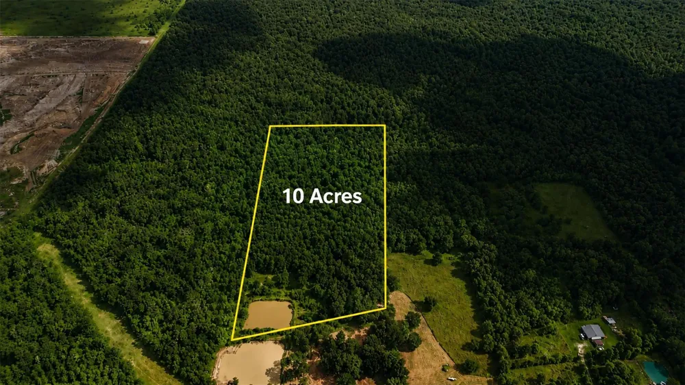 1201 County Road 158 Liberty, TX 77575