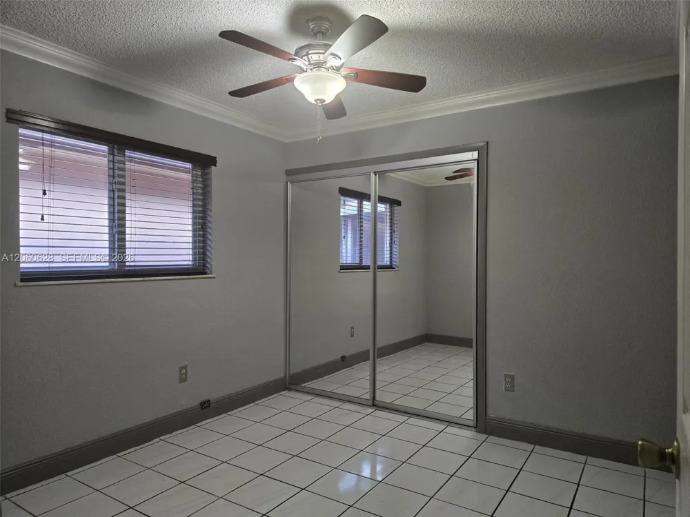 8810 NW 114th Ter Hialeah Gardens, FL 33018