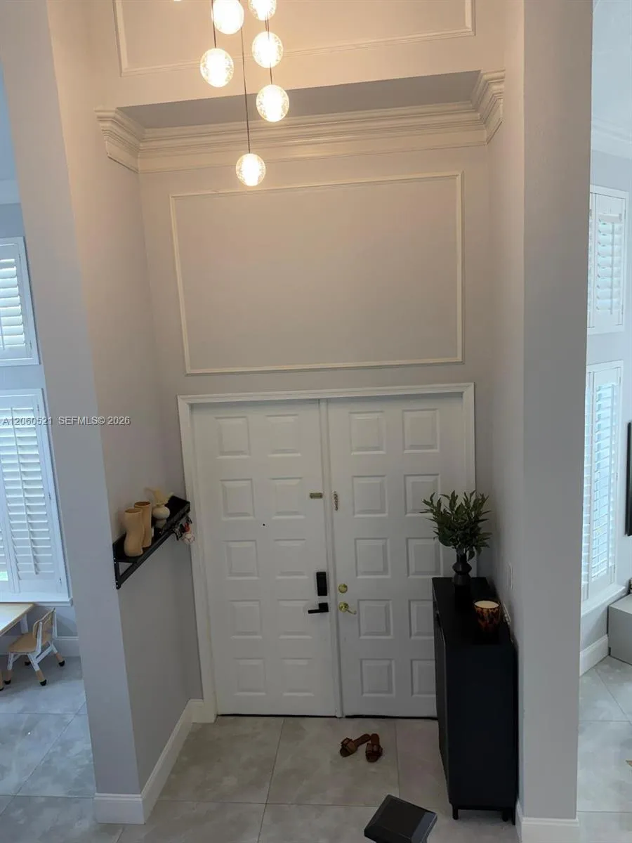 19973 NE 37th Ave Aventura, FL 33180