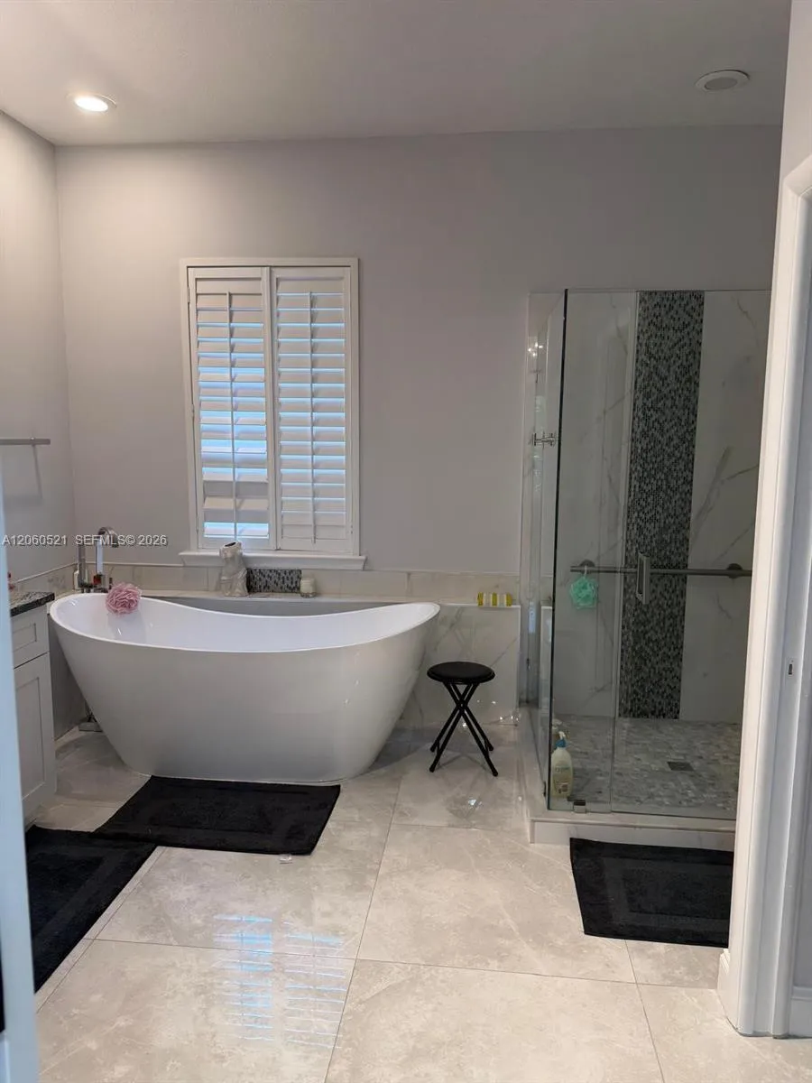 19973 NE 37th Ave Aventura, FL 33180