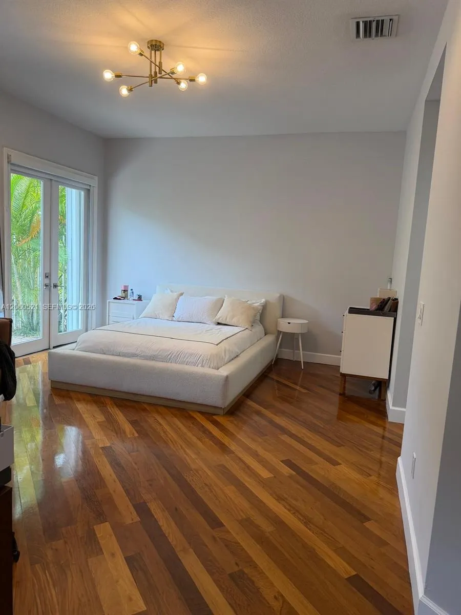 19973 NE 37th Ave Aventura, FL 33180