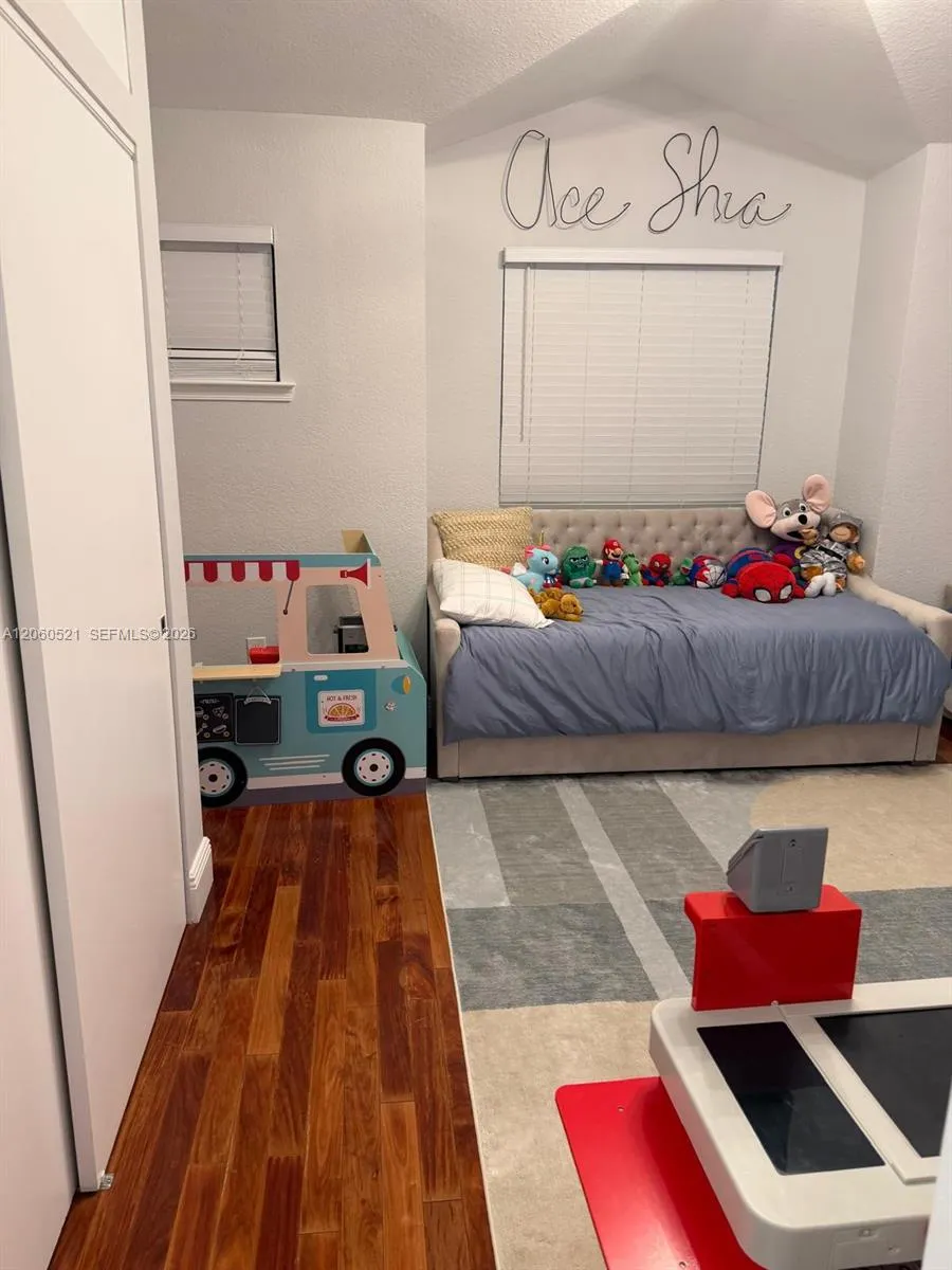 19973 NE 37th Ave Aventura, FL 33180