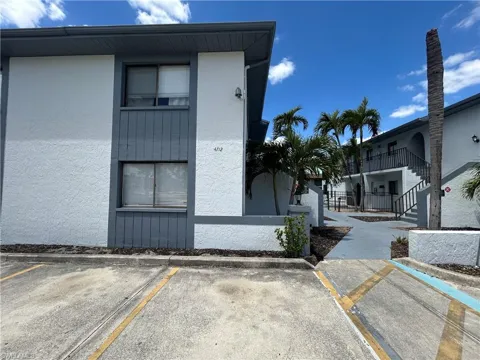 4712 SE 5th Place #201