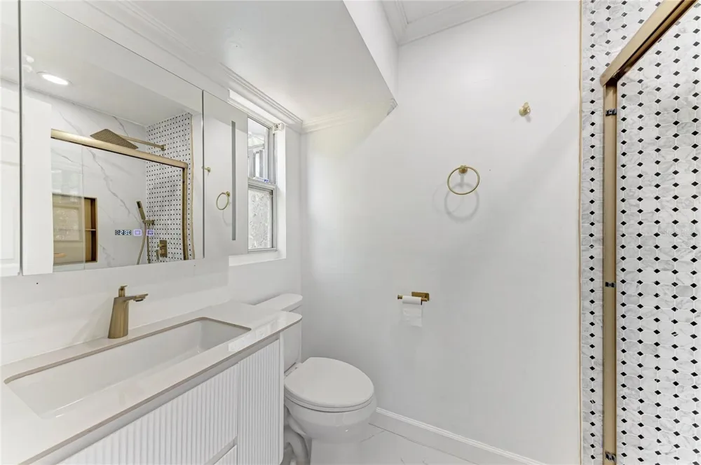 6540 MAUNA LOA BOULEVARD Sarasota, FL 34241