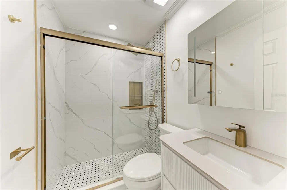 6540 MAUNA LOA BOULEVARD Sarasota, FL 34241