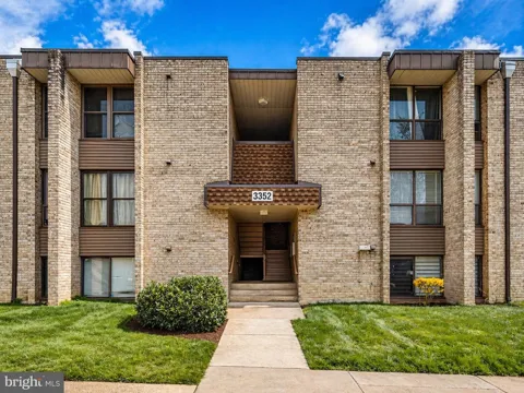 3352 HUNTLEY SQUARE DR #A2