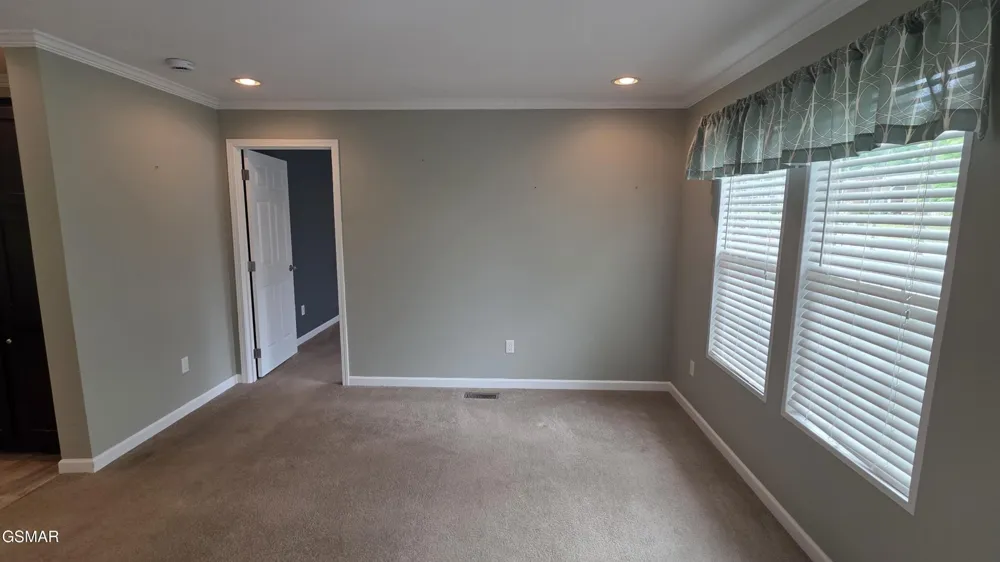 400 Contentment Lane Knoxville, TN 37920