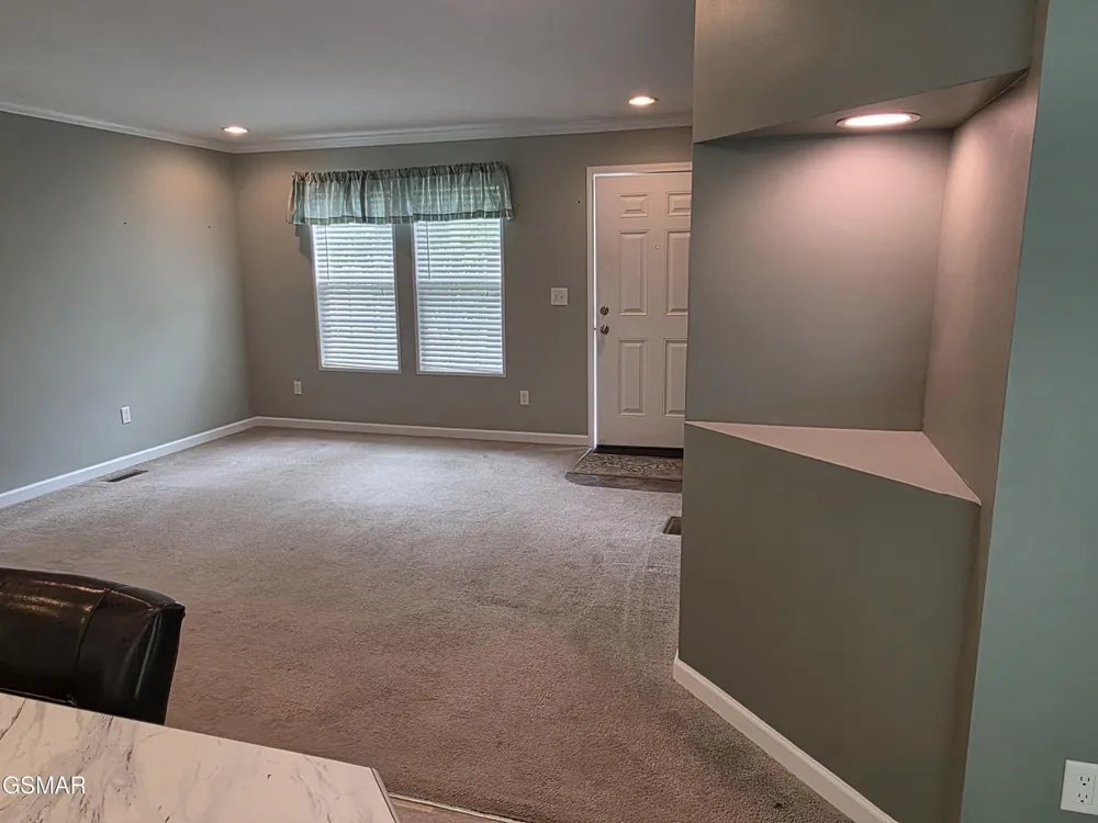 400 Contentment Lane Knoxville, TN 37920