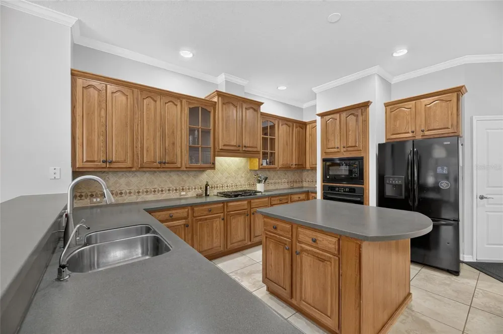 5226 BRIGHTON SHORE DRIVE Apollo Beach, FL 33572