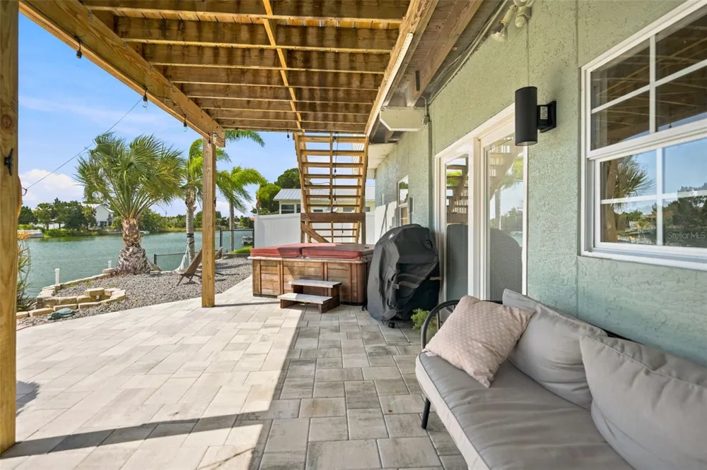 3199 AZALEA DRIVE Hernando Beach, FL 34607