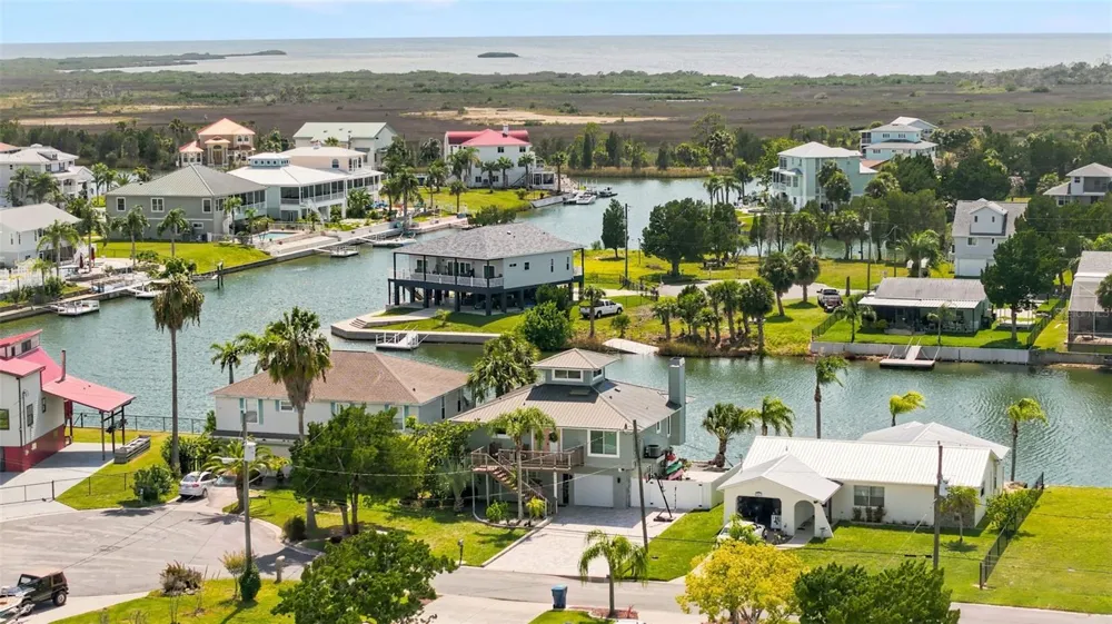 3199 AZALEA DRIVE Hernando Beach, FL 34607