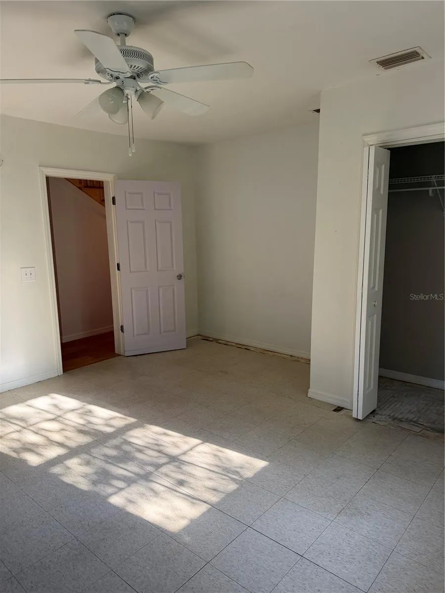 53 W PARK STREET Tarpon Springs, FL 34689