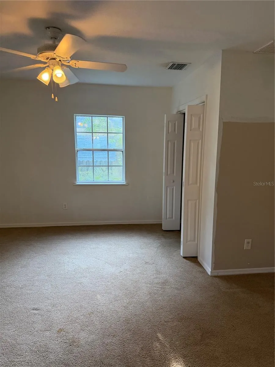 53 W PARK STREET Tarpon Springs, FL 34689
