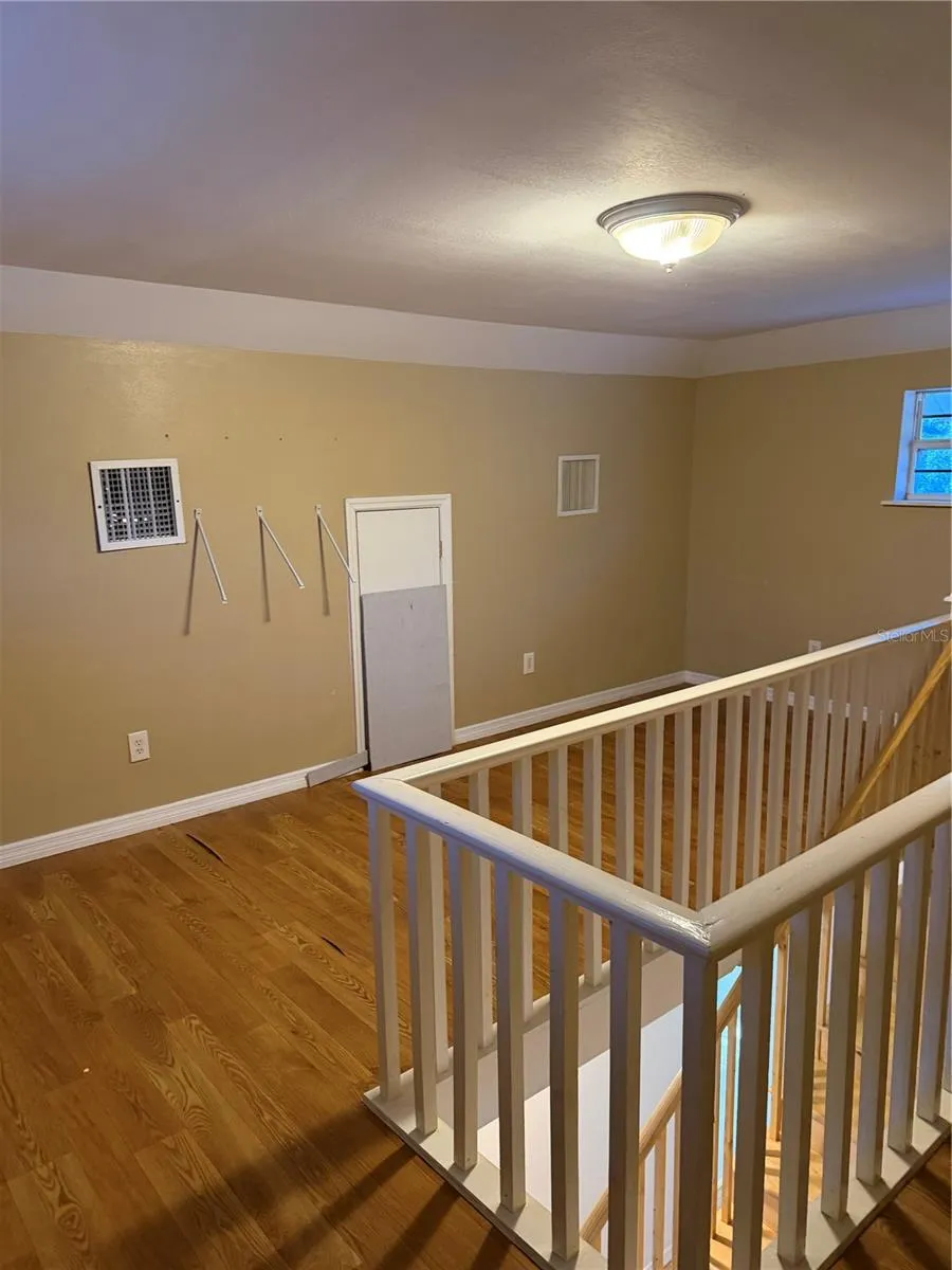 53 W PARK STREET Tarpon Springs, FL 34689