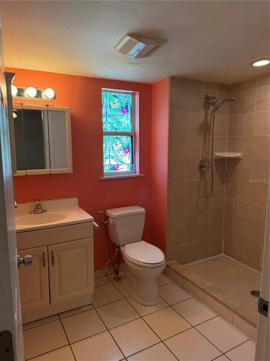 53 W PARK STREET Tarpon Springs, FL 34689