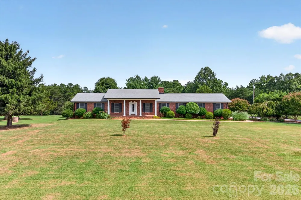3040 E Maiden Road Maiden, NC 28650