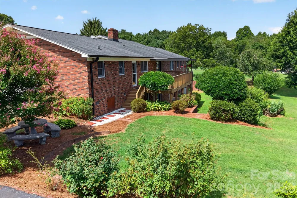 3040 E Maiden Road Maiden, NC 28650
