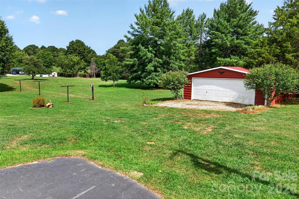 3040 E Maiden Road Maiden, NC 28650