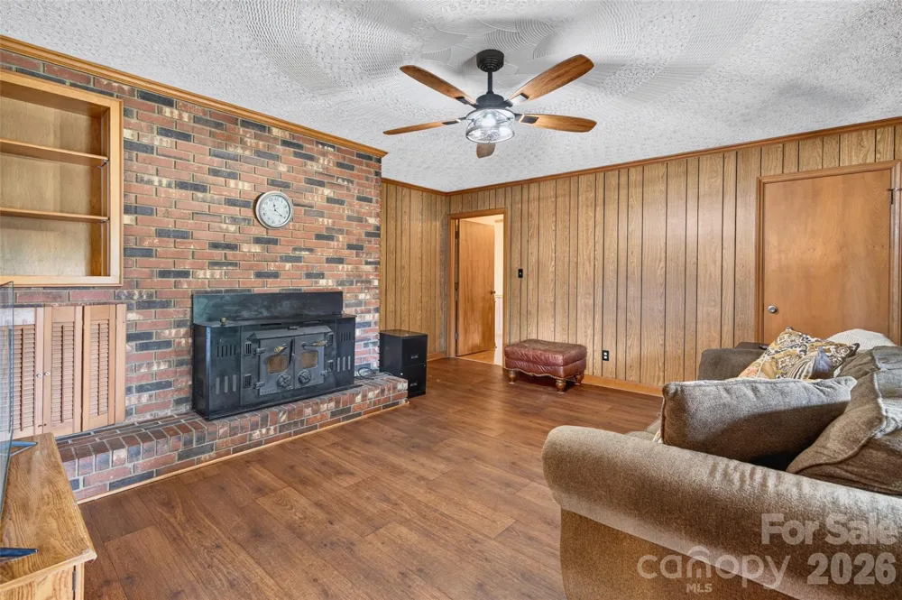3040 E Maiden Road Maiden, NC 28650