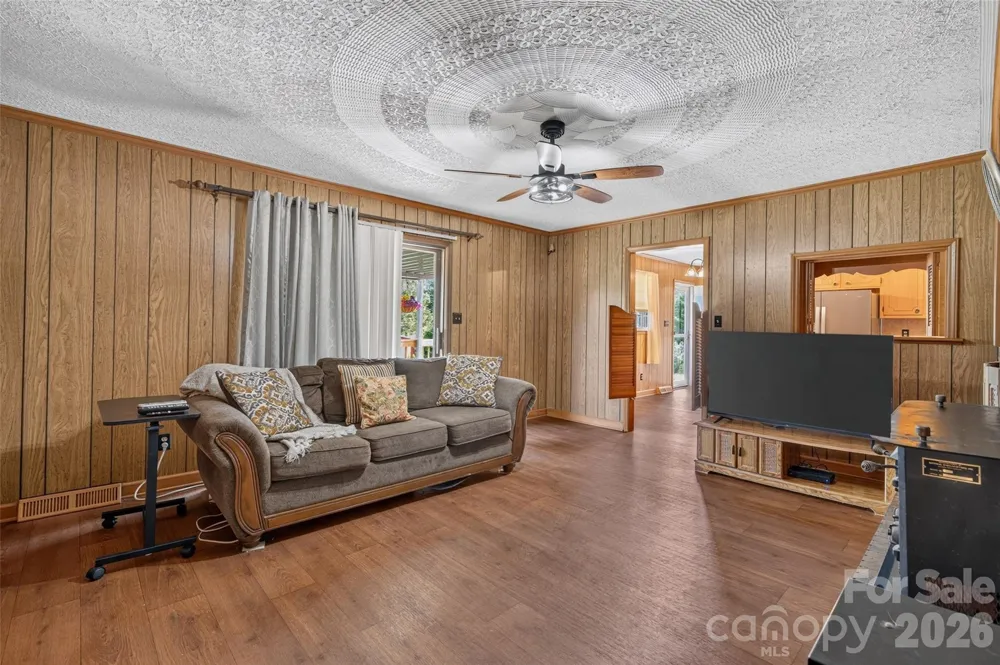 3040 E Maiden Road Maiden, NC 28650