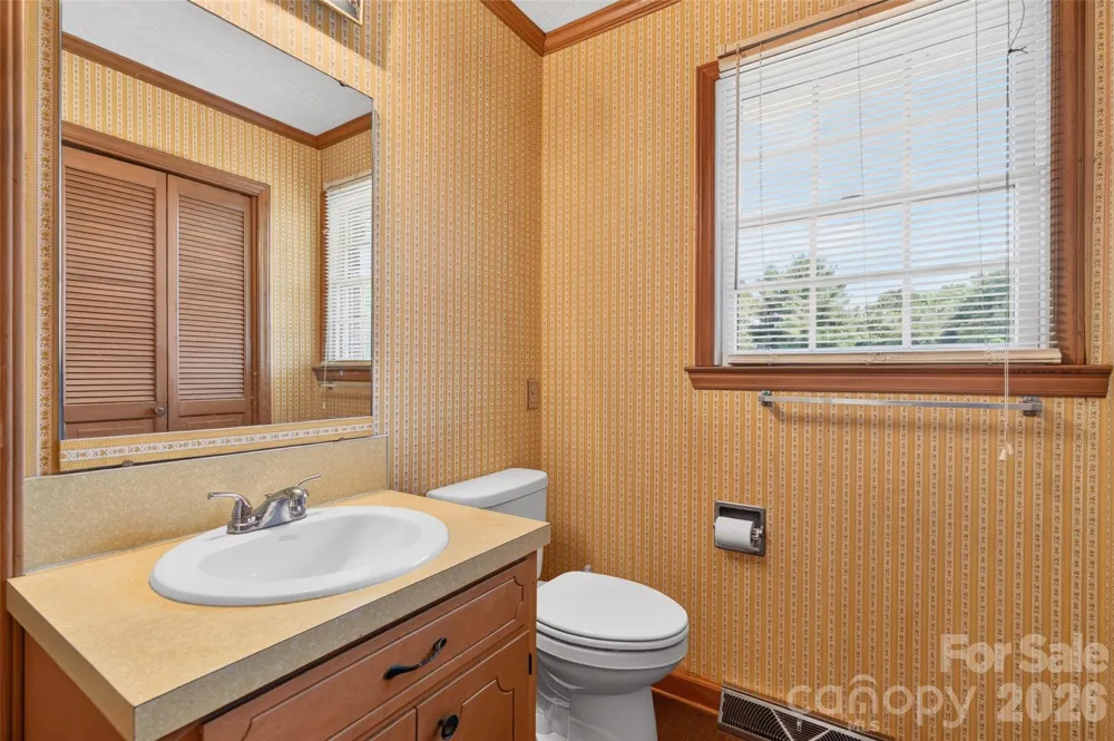 3040 E Maiden Road Maiden, NC 28650