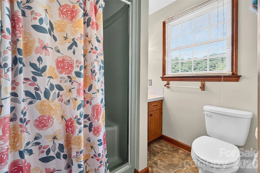 3040 E Maiden Road Maiden, NC 28650
