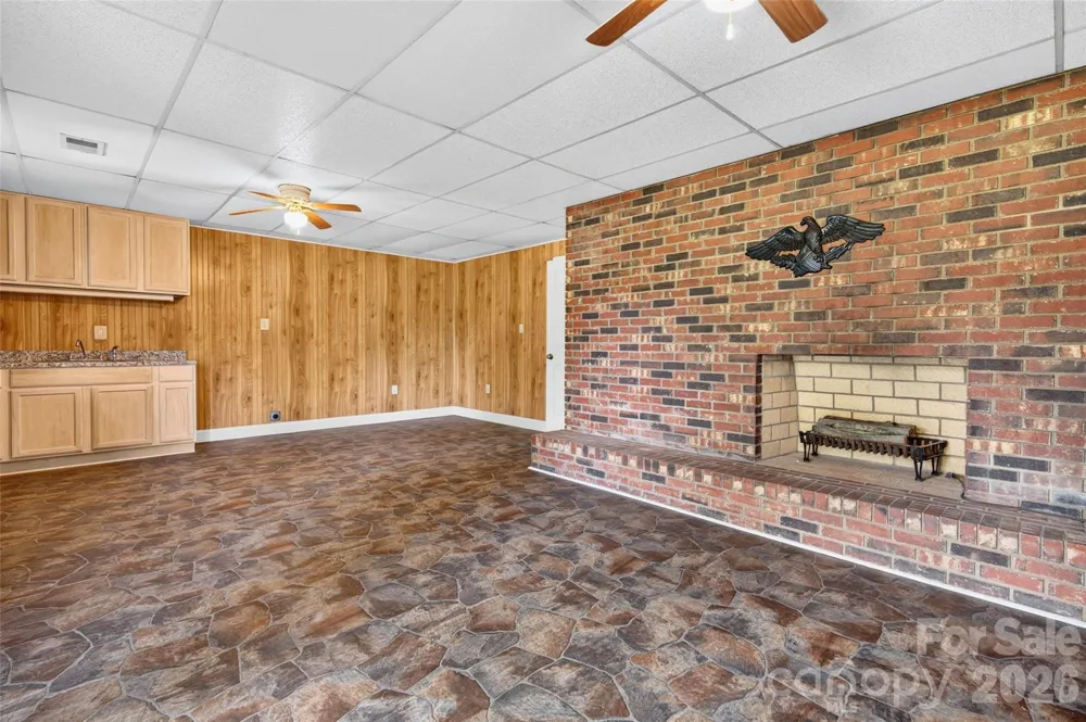 3040 E Maiden Road Maiden, NC 28650