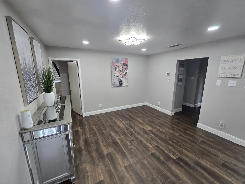 304 Salem Drive Euless, TX 76039