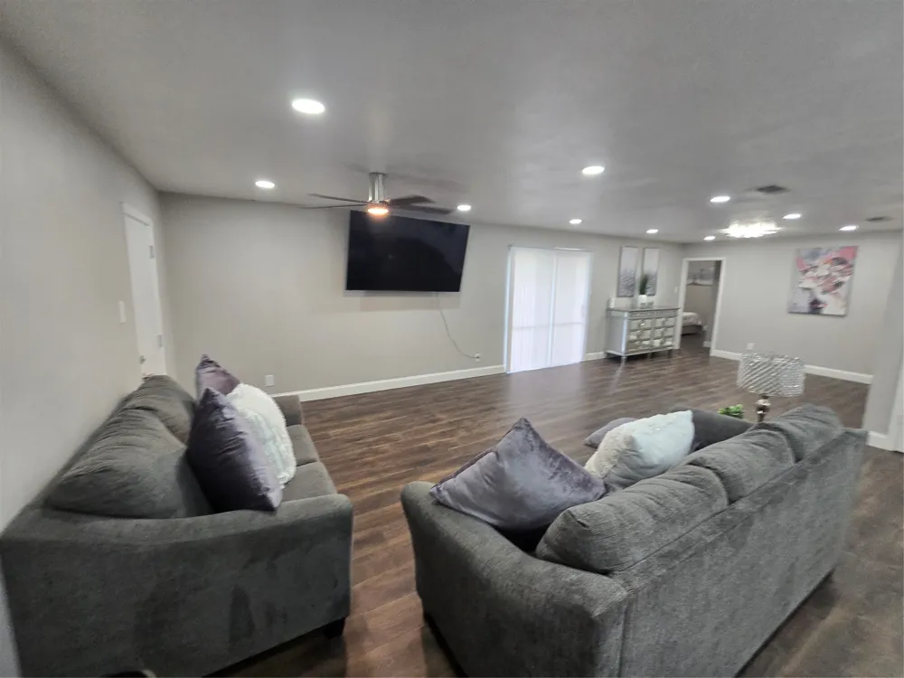 304 Salem Drive Euless, TX 76039