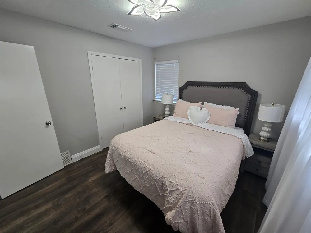 304 Salem Drive Euless, TX 76039