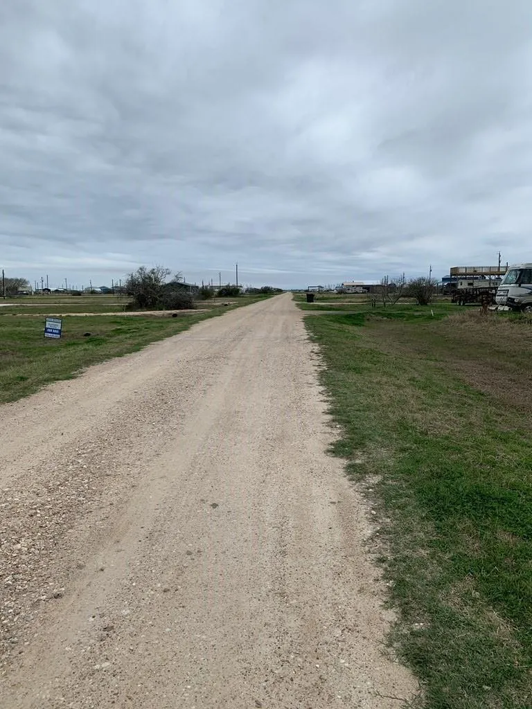 84 Seahorse Palacios, TX 77465