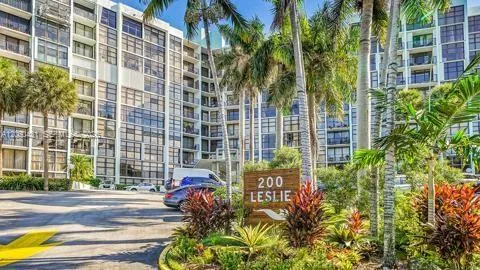 200 Leslie Dr #329 Hallandale Beach, FL 33009