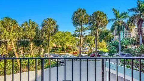 200 Leslie Dr #329 Hallandale Beach, FL 33009