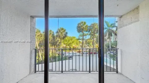 200 Leslie Dr #329 Hallandale Beach, FL 33009