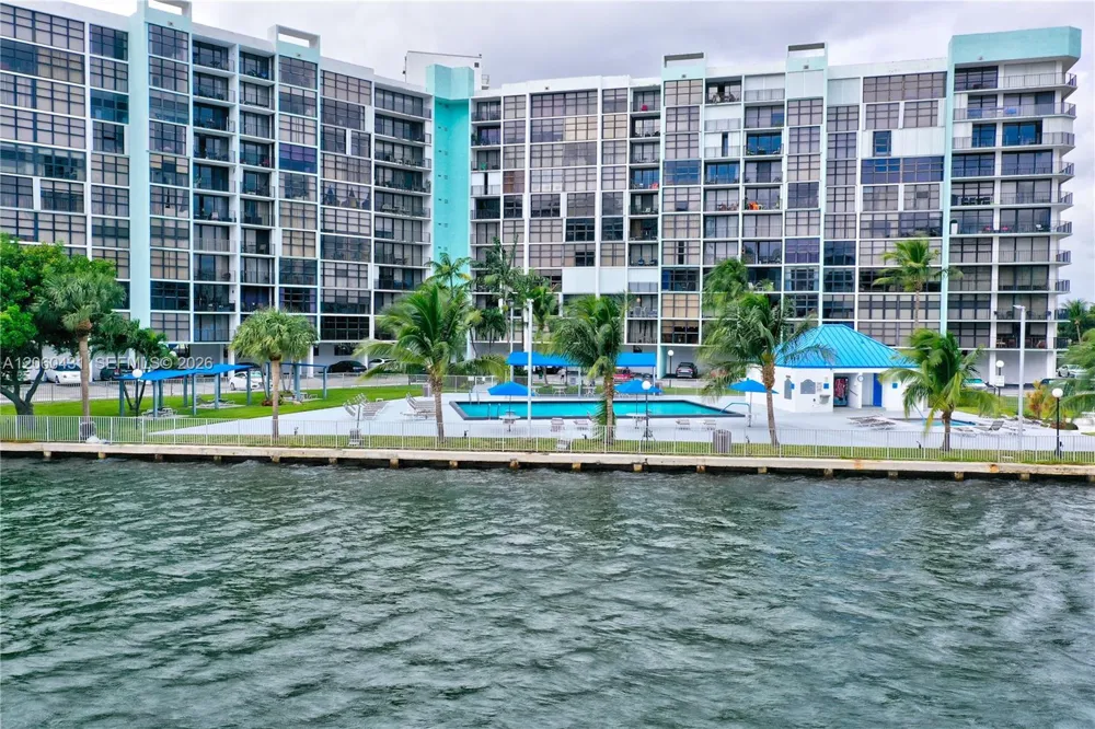 200 Leslie Dr #329 Hallandale Beach, FL 33009