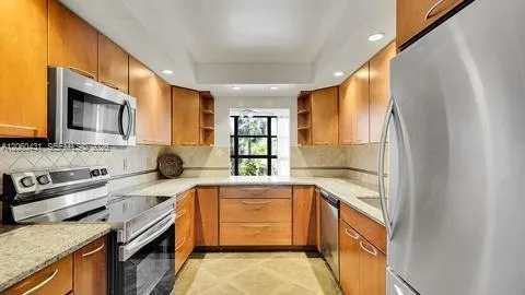 200 Leslie Dr #329 Hallandale Beach, FL 33009