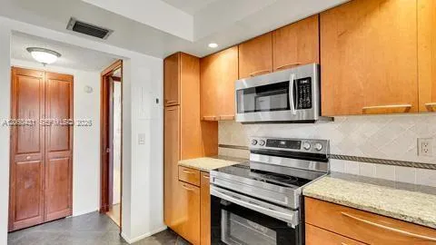 200 Leslie Dr #329 Hallandale Beach, FL 33009