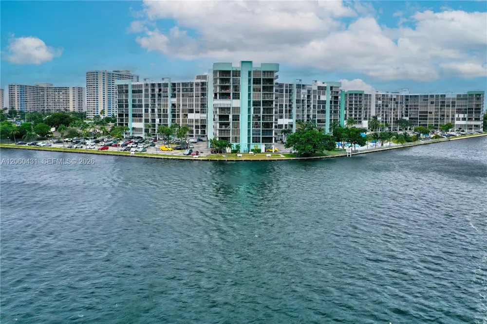 200 Leslie Dr #329 Hallandale Beach, FL 33009