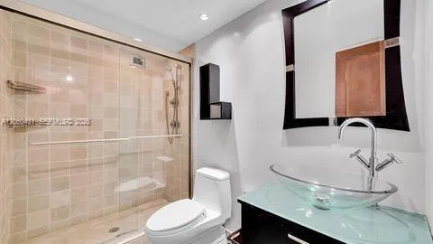 200 Leslie Dr #329 Hallandale Beach, FL 33009