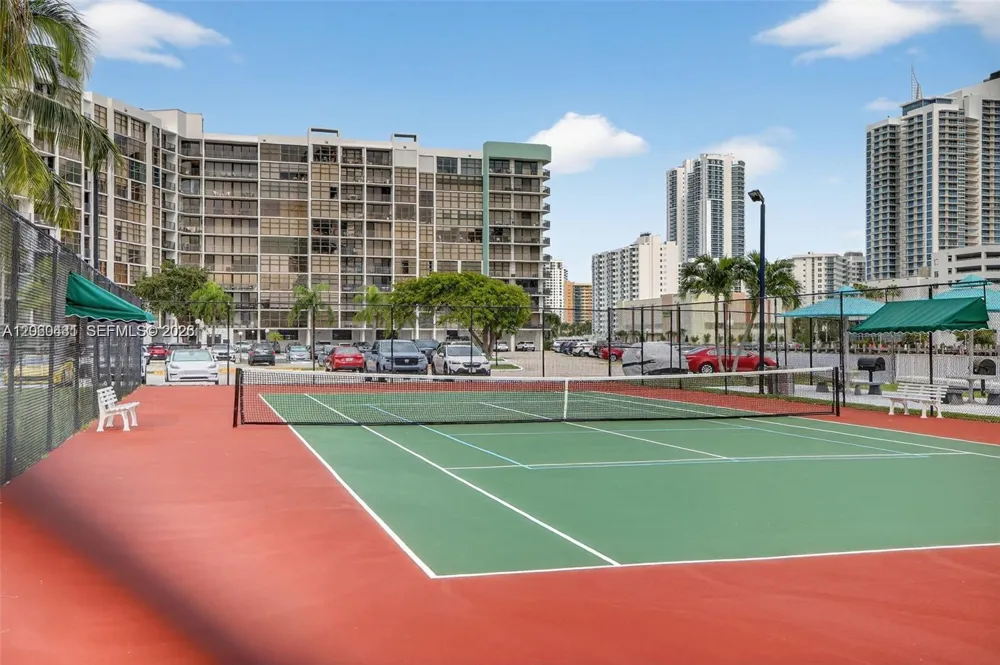 200 Leslie Dr #329 Hallandale Beach, FL 33009