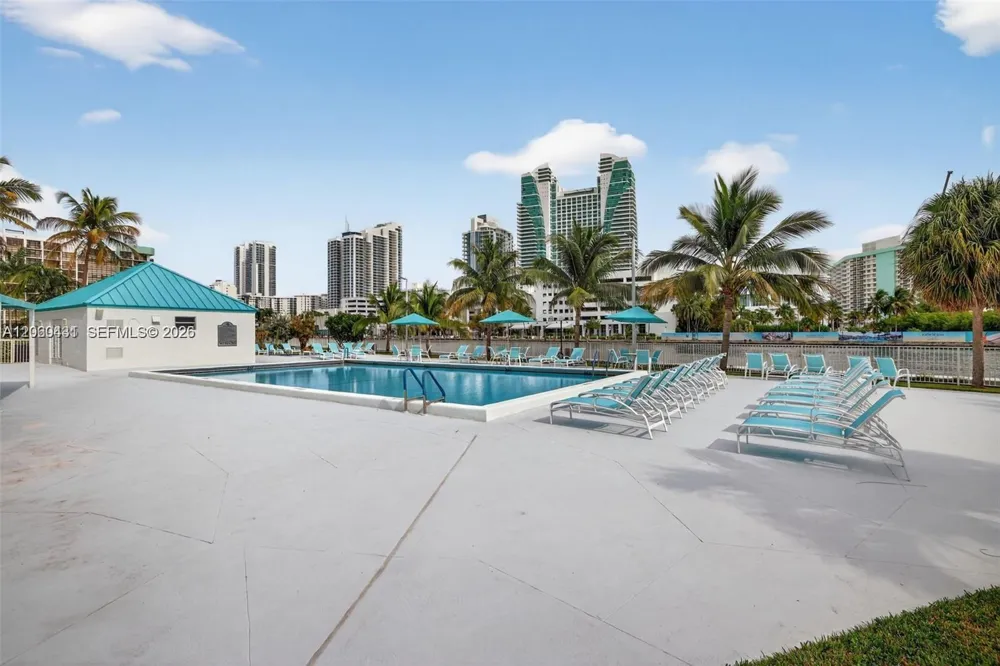 200 Leslie Dr #329 Hallandale Beach, FL 33009