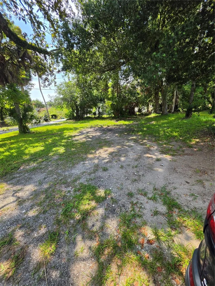 547 LIVE OAK AVENUE Daytona Beach, FL 32114