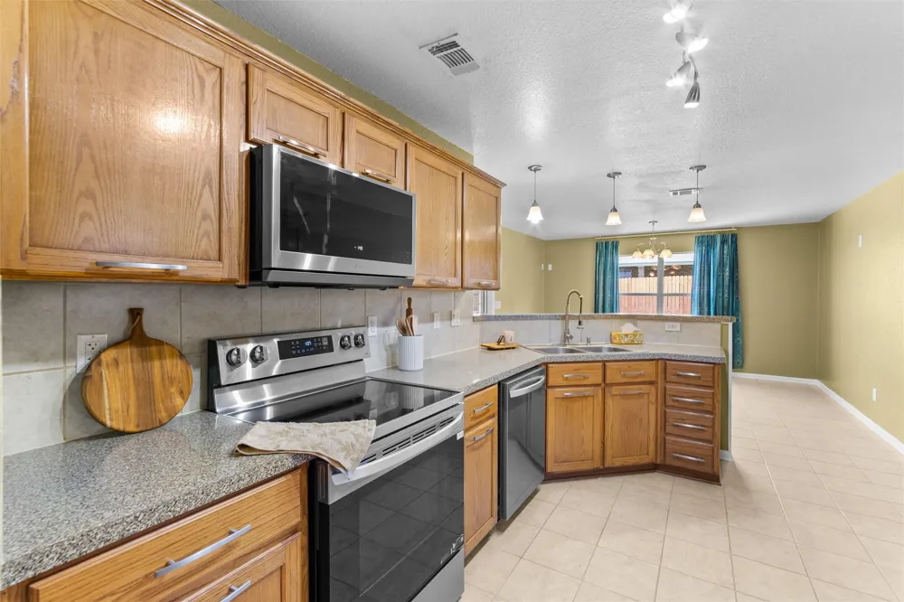 3709 S Llano Estacado Court Killeen, TX 76549