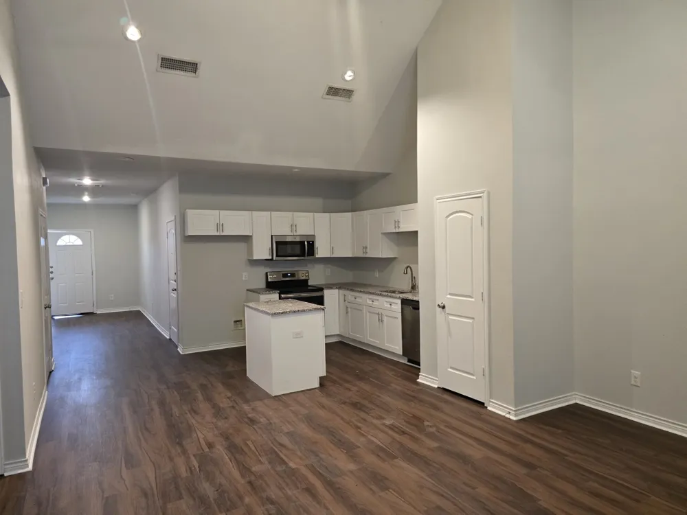 8083 County Road 436 Princeton, TX 75407
