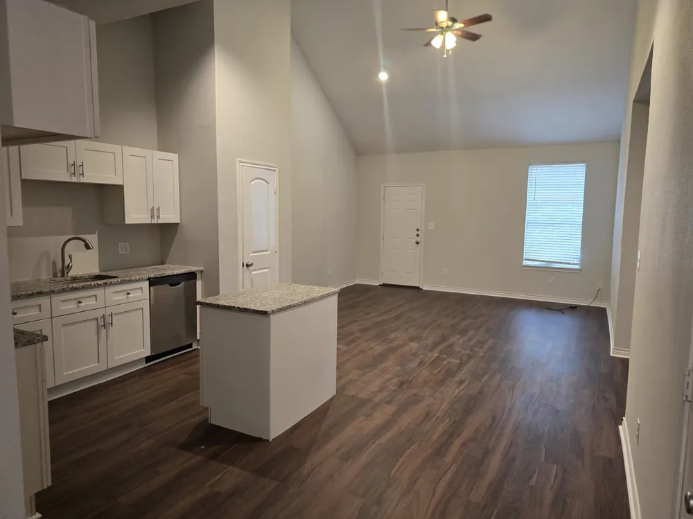 8083 County Road 436 Princeton, TX 75407