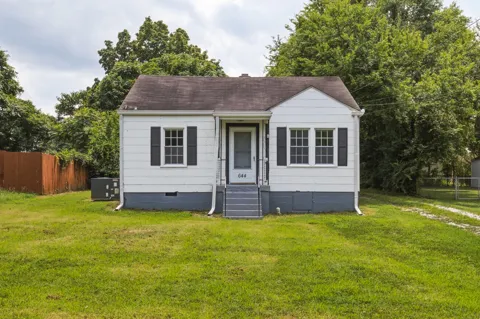 644 Carmel Ave