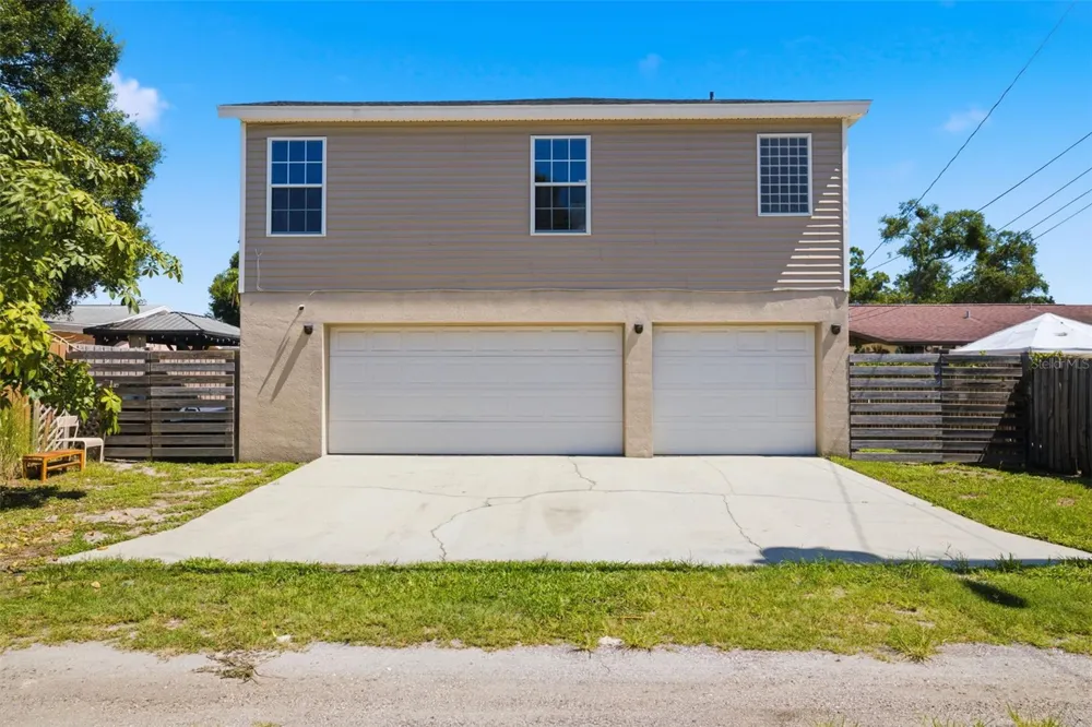 2462 14TH AVENUE St Petersburg, FL 33713
