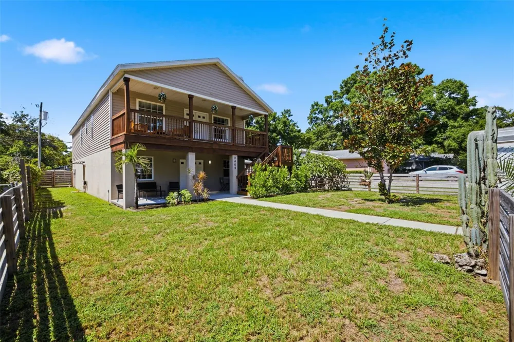 2462 14TH AVENUE St Petersburg, FL 33713