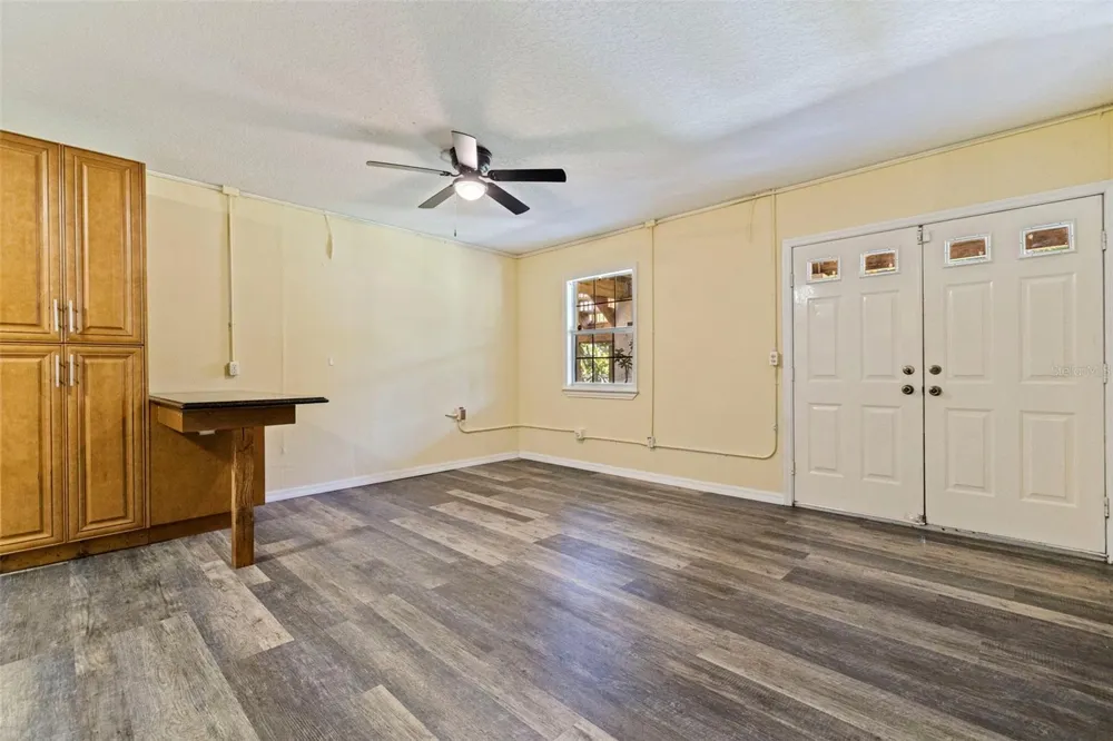2462 14TH AVENUE St Petersburg, FL 33713
